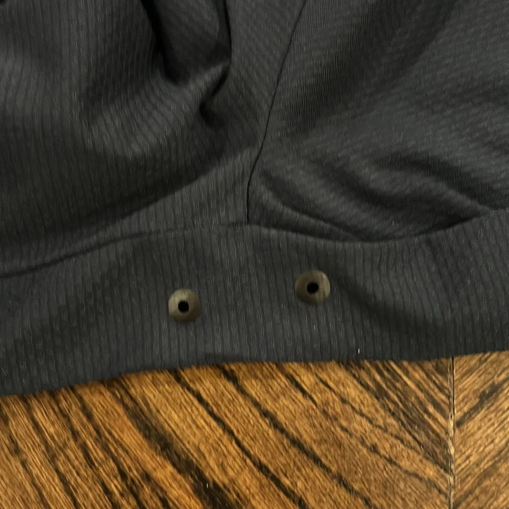 Men’s Lululemon dry fit long sleeve shirt - Picture 5 of 5